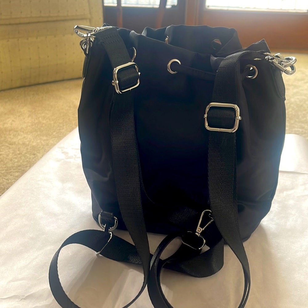 Women’s super cute bag by Canmart. - Picture 4 of 11